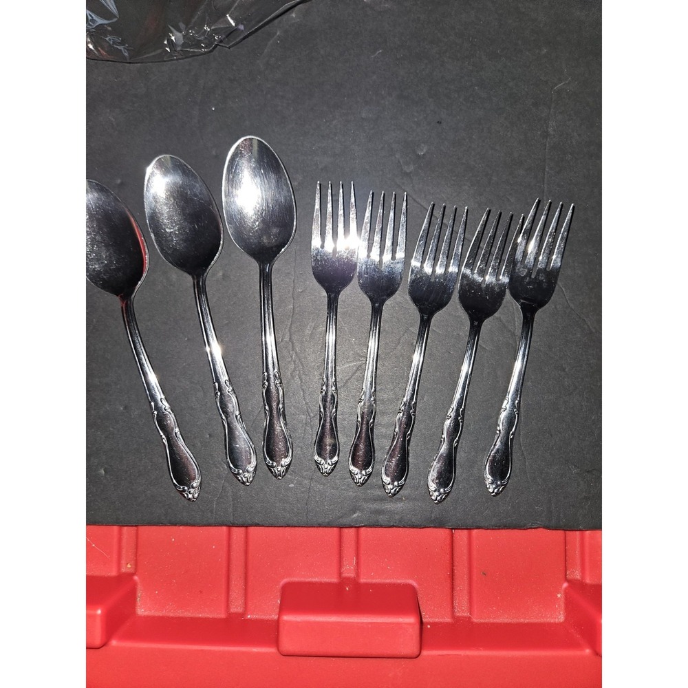 Oneida Chateau Flatware 5 Salad Forks And 3 Tablespoons